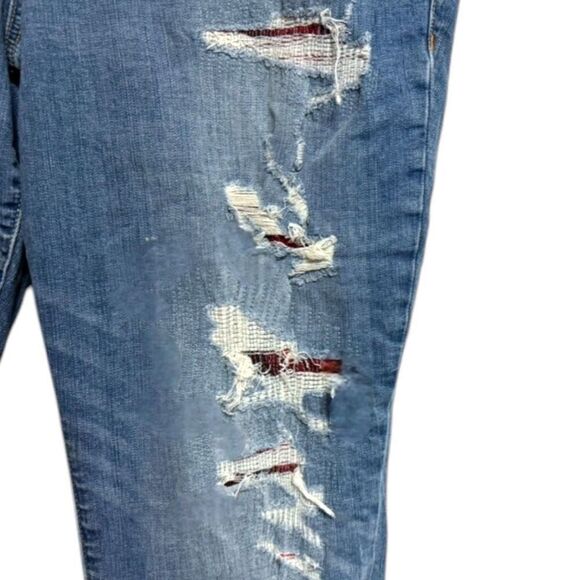 Torrid Boyfriend Straight Vintage Stretch Mid-Rise Rip & Repair Jean Size 18 - Picture 5 of 11